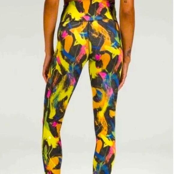 NWT lululemon Wunder Train HR 25